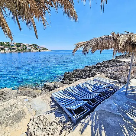 Snjezana-5 By Interhome * ザヴァラティサ