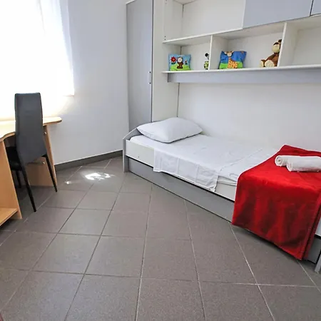 Apartment Snjezana-5 By Interhome